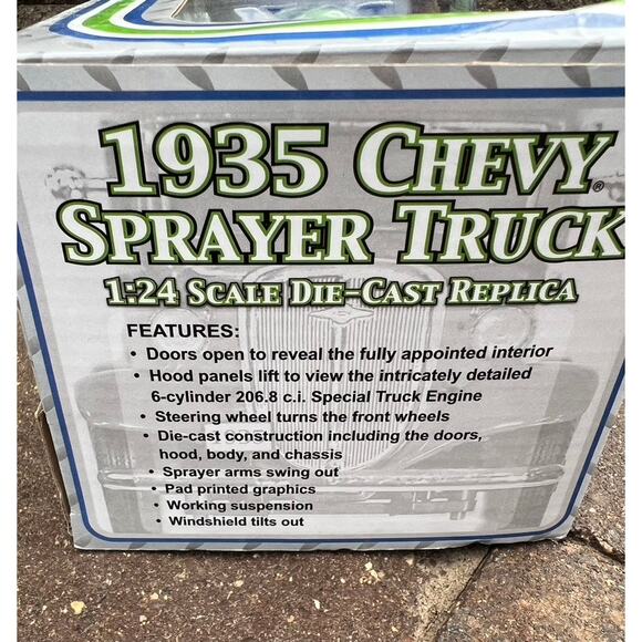 Asmark Crown Premiums 1935 Chevy Sprayer Truck die-cast model new in box - Picture 3 of 5